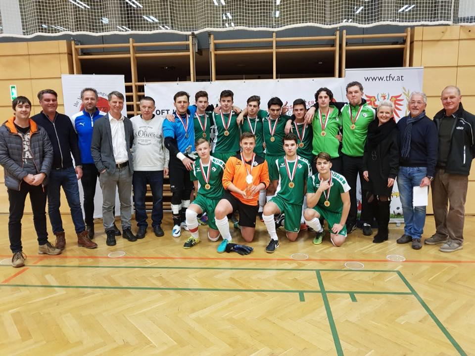 U18 kürt sich zum Tiroler Hallenmeister 