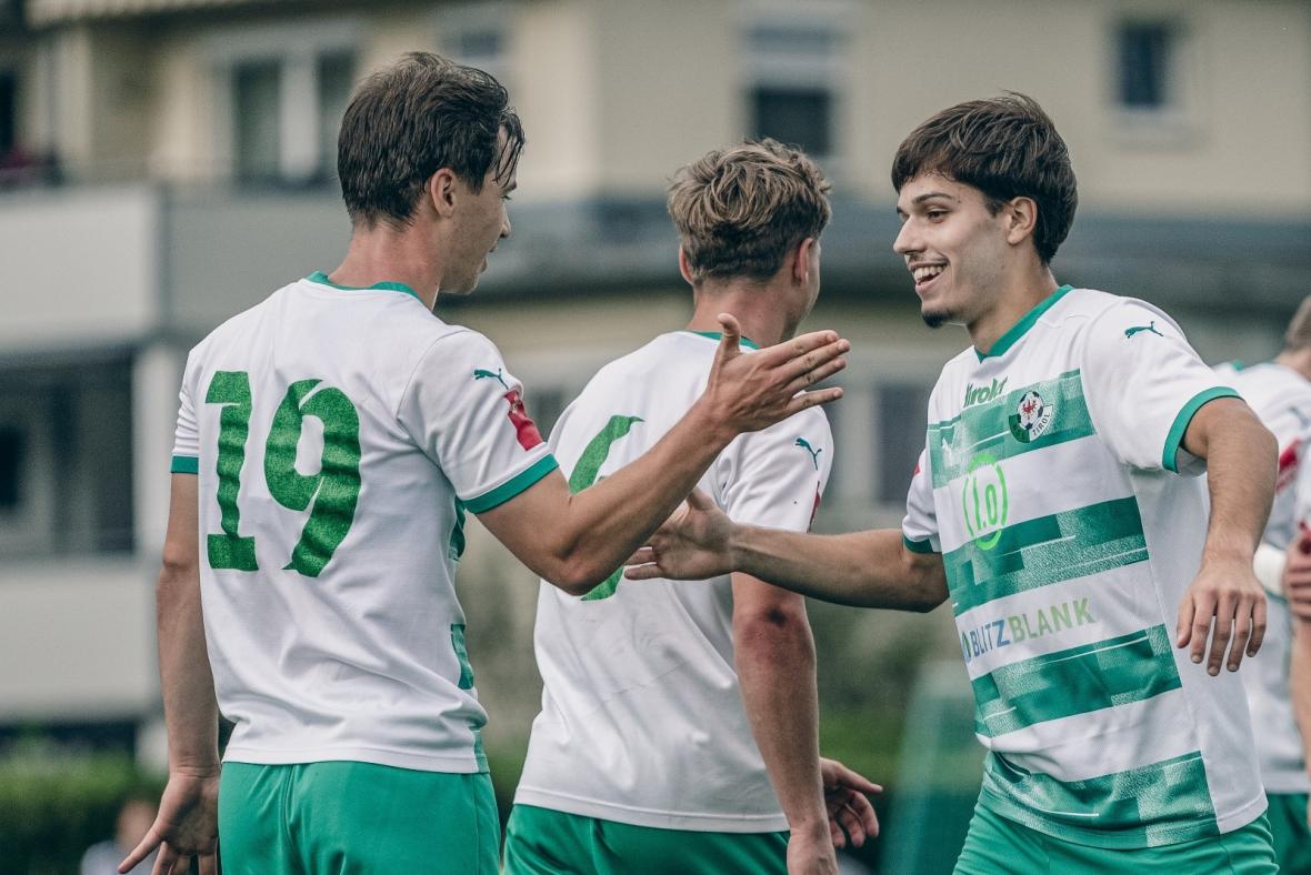 Juniors: Heimspektakel mit gutem Ende