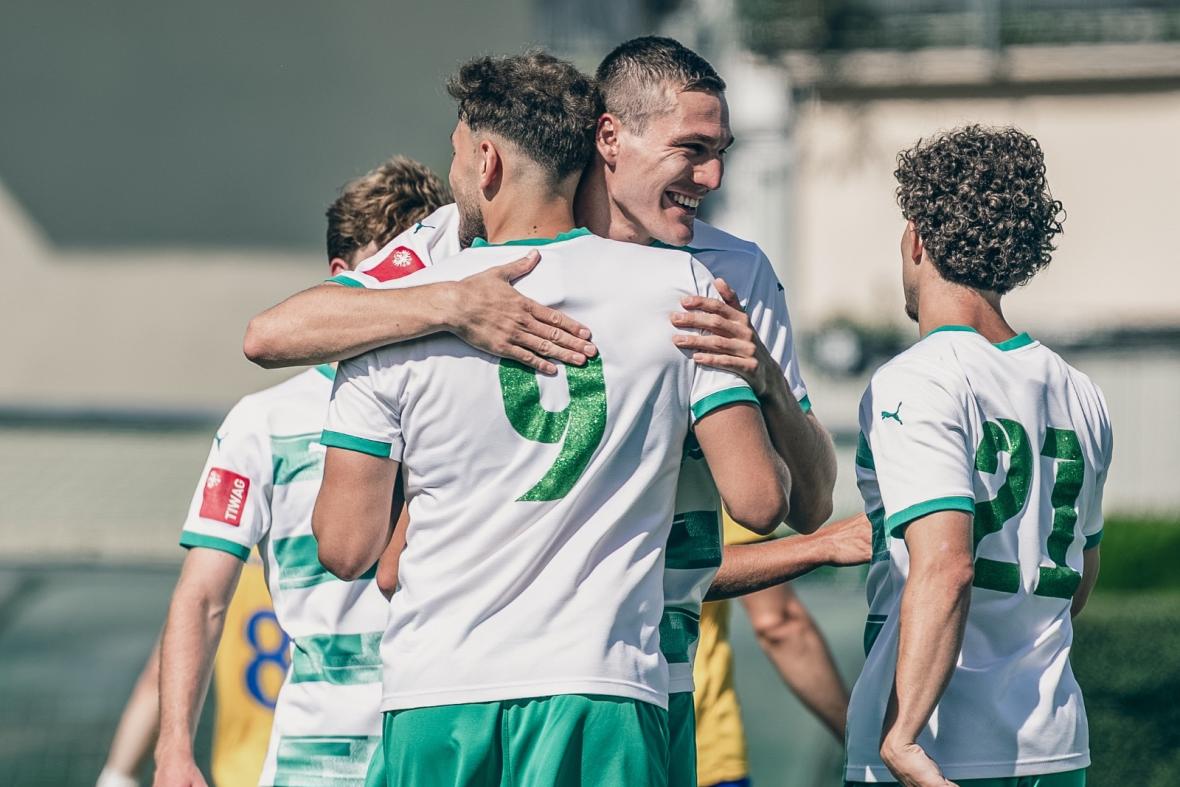 Juniors: Mit Doppel- und Dreierpack zum nächsten Heimsieg