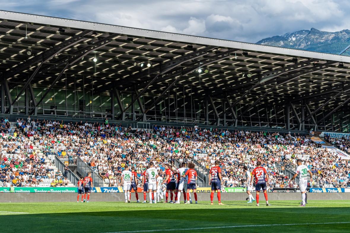 Die Osttribüne wird zur Family-Zone