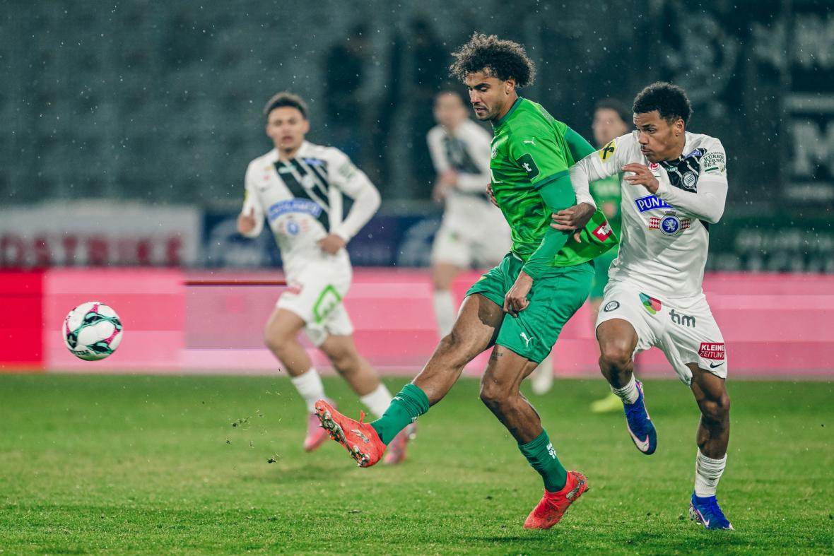 Heimsieg gegen den amtierenden Meister