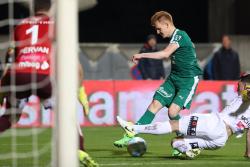 Heimsieg gegen den Meister!