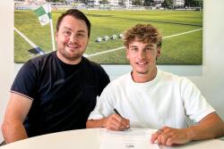 Erster Profivertrag für Yannick Vötter