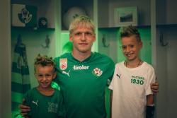 Autogrammstunde in der Sporthalle Wattens