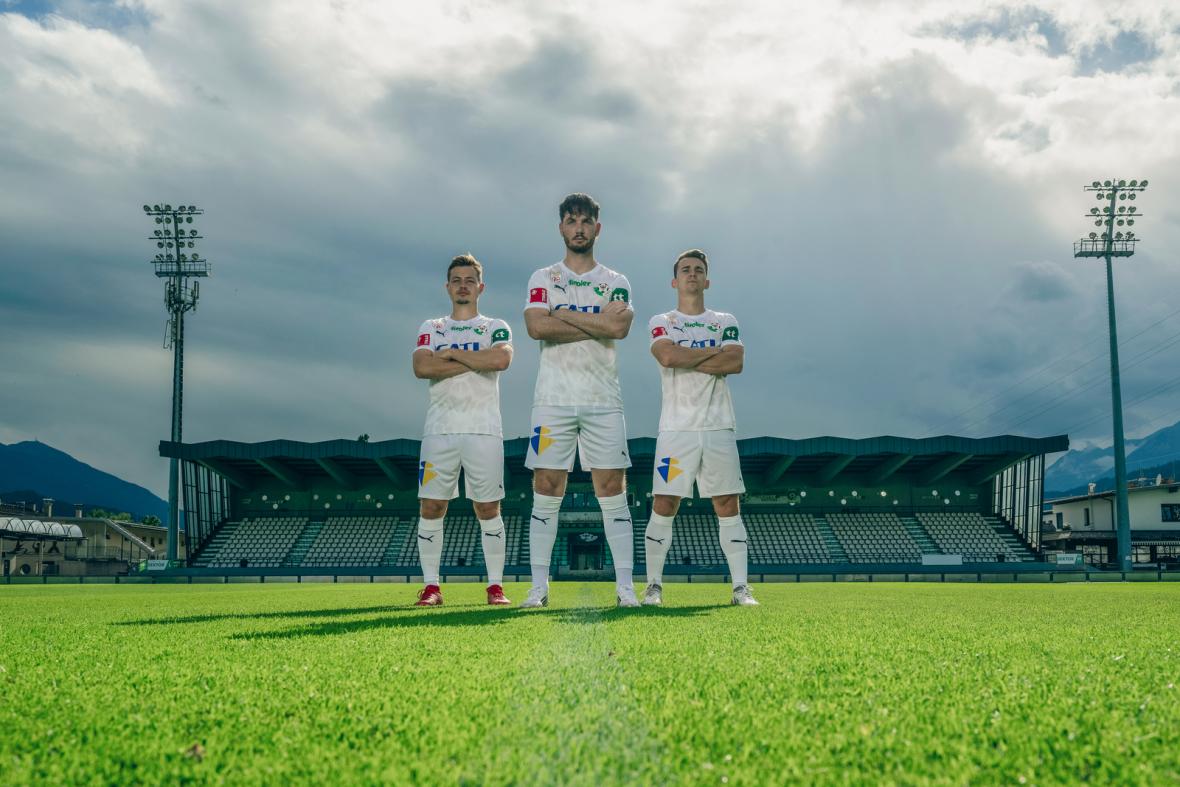 Im All-White-Look durch ganz Österreich