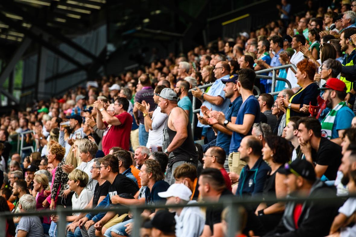 Osttribüne gegen Lustenau geschlossen