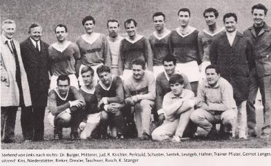 Die Mannschaft der neu gegründeten WSG Swarovski Wattens schaffte 1967/68 nach dem Gewinn der Arlbergliga den Aufstieg in die höchste Spielklasse - damals die Nationalliga.