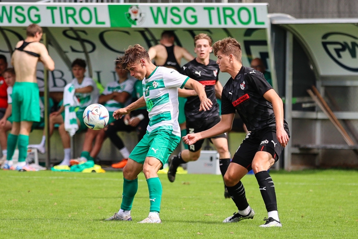 Erzielte einen Hattrick: Yannick Vötter (links)