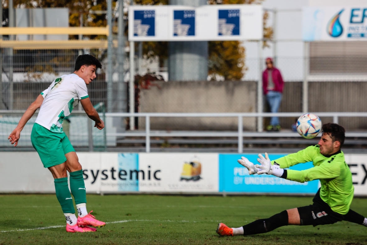 Erzielte in dieser Szene das 3:1 für unsere Juniors: Angreifer Tarkan Akbulut