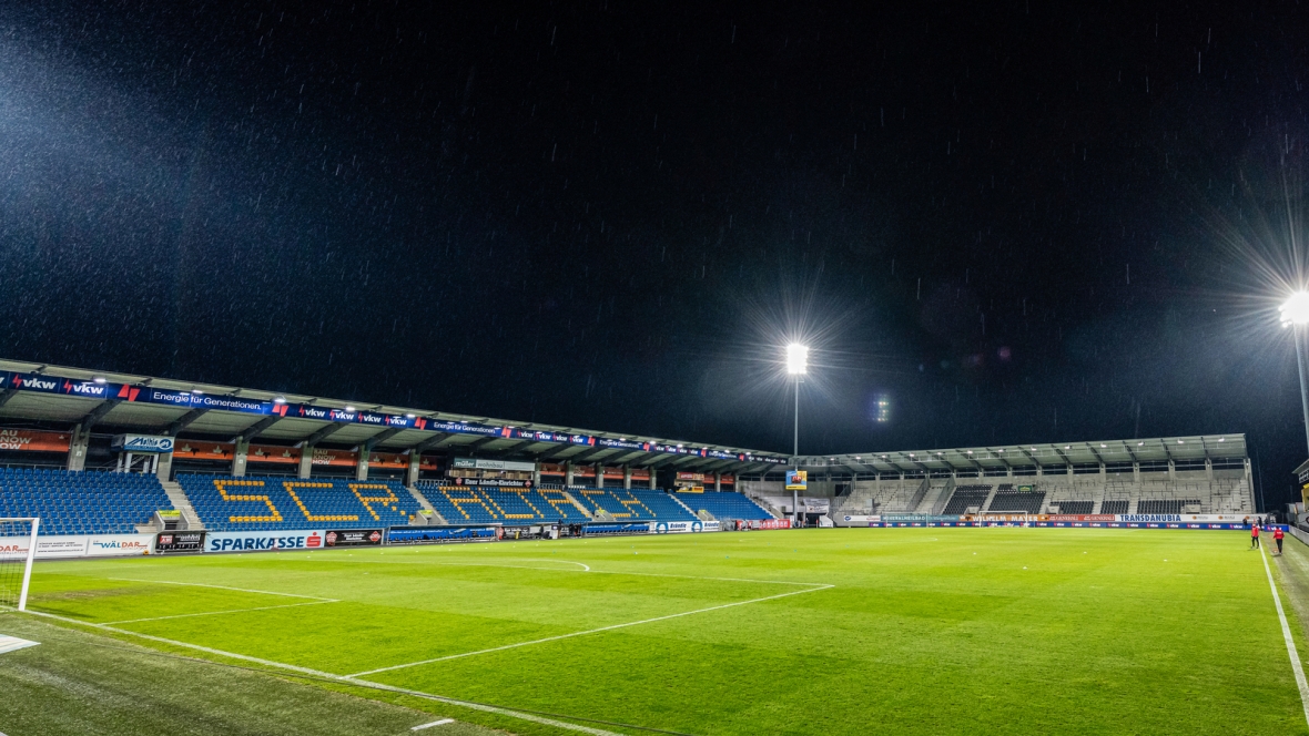 Die 25. Runde der ADMIRAL Bundesliga wird mit dem Freitagabendspiel unserer Grün-Weißen im Schnabelholz eröffnet