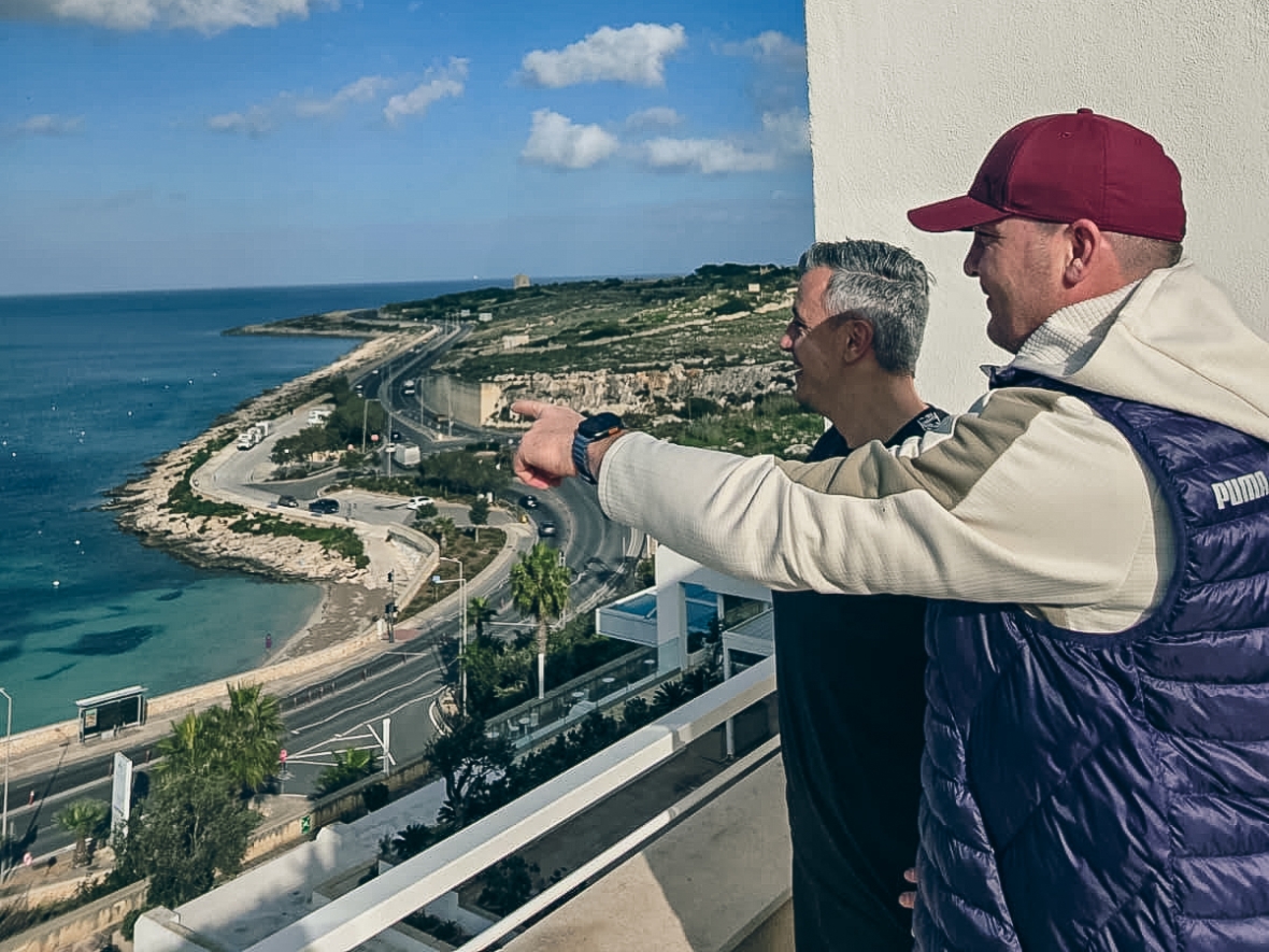 Ziehen auch auf Malta an einem Strang: Manager Sport Stefan Köck und Cheftrainer Philipp Semlic.